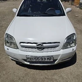 Opel Signum 2003