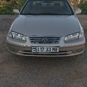 Toyota Camry 2000