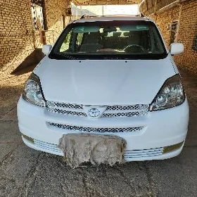 Toyota Sienna 2003