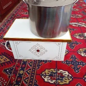 Hamyr ýugurýan