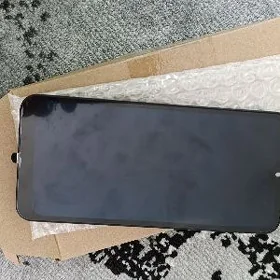 Ekran oled A24