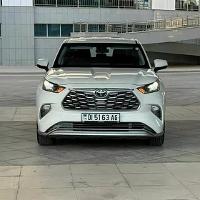 Toyota Highlander 2020