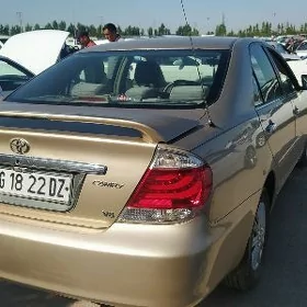 Toyota Camry 2025