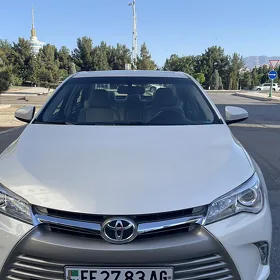 Toyota Camry 2017