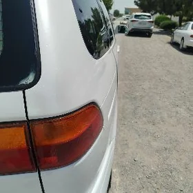 Toyota Sienna 2000