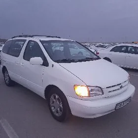 Toyota Sienna 2000