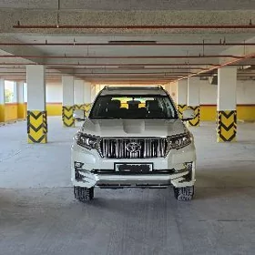 Toyota Land Cruiser Prado 2023