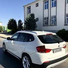 BMW X1 2012