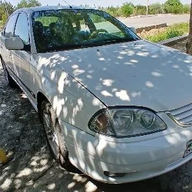 Toyota Avensis 2002