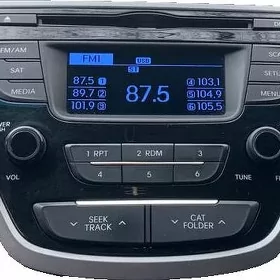 Hyundai Elantra 2016 Magnitola
