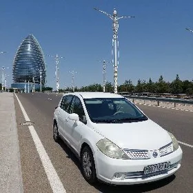Nissan Tiida 2008
