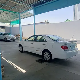 Toyota Camry 2004