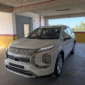 Mitsubishi Outlander 2026