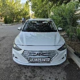 Hyundai Elantra 2021