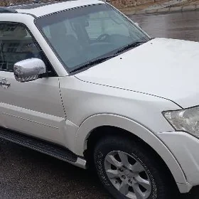 Mitsubishi Pajero 2013