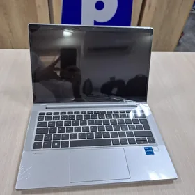 HP  430 G8 / i3 11th