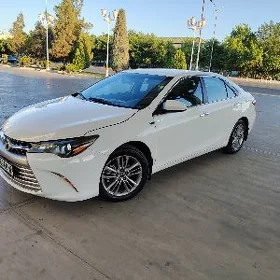 Toyota Camry 2016