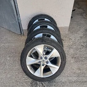 18 lik CAMRY