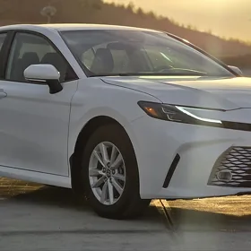 Toyota Camry 2025
