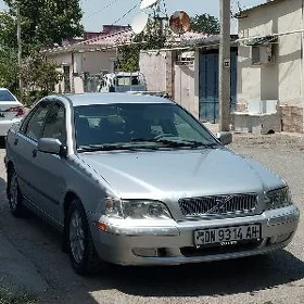 Volvo S40 2000