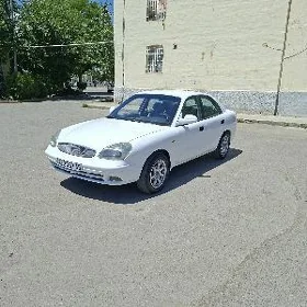 Daewoo Nubira 2001