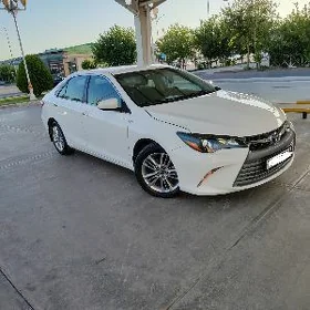Toyota Camry 2016