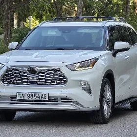 Toyota Highlander 2022