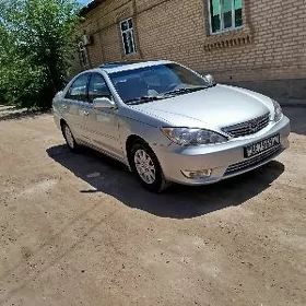 Toyota Camry 2004