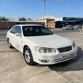 Toyota Camry 2000