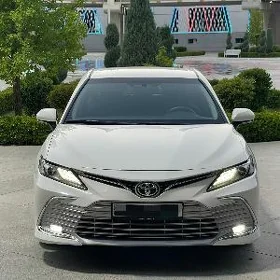 Toyota Camry 2023