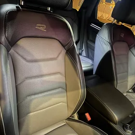 Volkswagen Touareg 2025