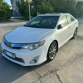 Toyota Camry 2013
