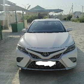 Toyota Camry 2020