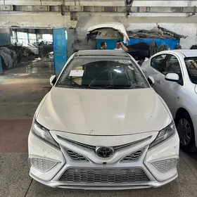 Toyota Camry 2023