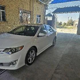 Toyota Camry 2012