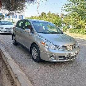 Nissan Versa 2010