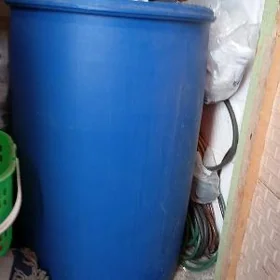 продается бочка для воды