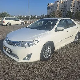 Toyota Camry 2013