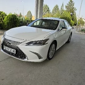 Lexus ES 350 2022