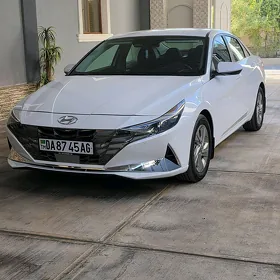Hyundai Elantra 2021