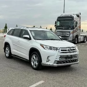 Toyota Highlander 2019