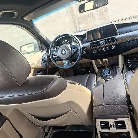 BMW E60 2006