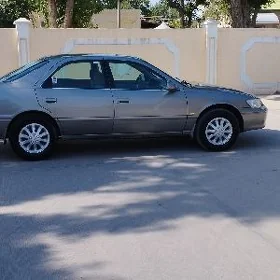Toyota Camry 2000