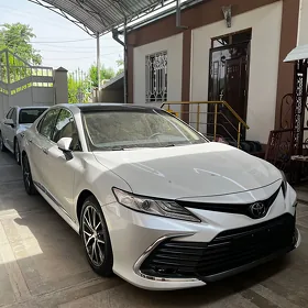 Toyota Camry 2022
