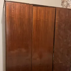Шкаф