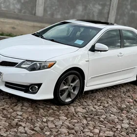 Toyota Camry 2014
