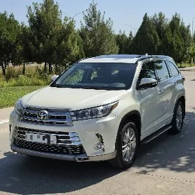 Toyota Highlander 2018