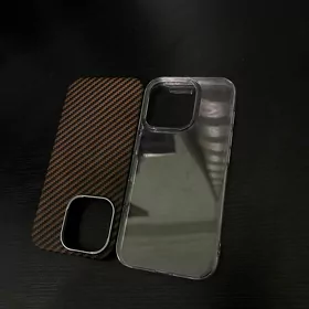 iPhone 16 pro Cehol Case