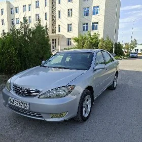 Toyota Camry 2004