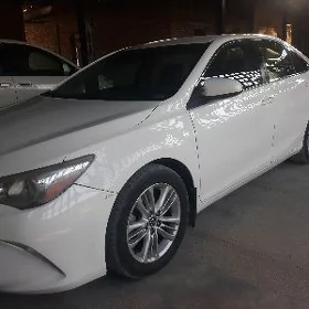 Toyota Camry 2017